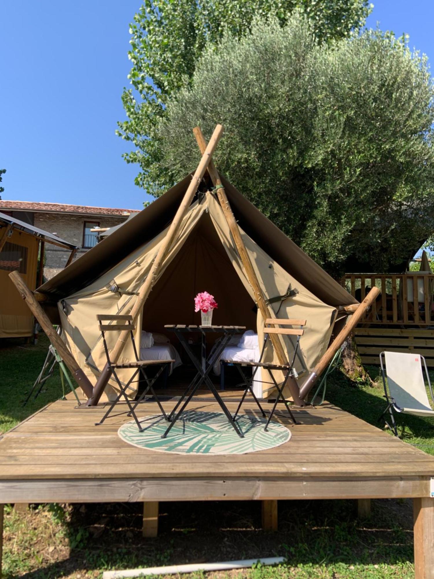Sivinos Camping Boutique Манерба-дель-Гарда Экстерьер фото